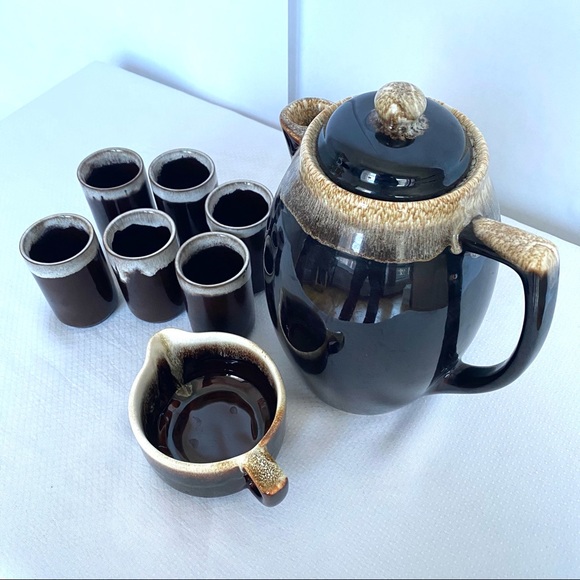 Vintage Ceramic Tea or Coffe Pot & Cups - Picture 3 of 12